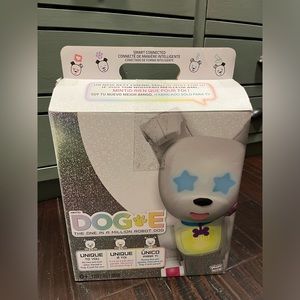 DOG🐾E
The one in a million robot dog.